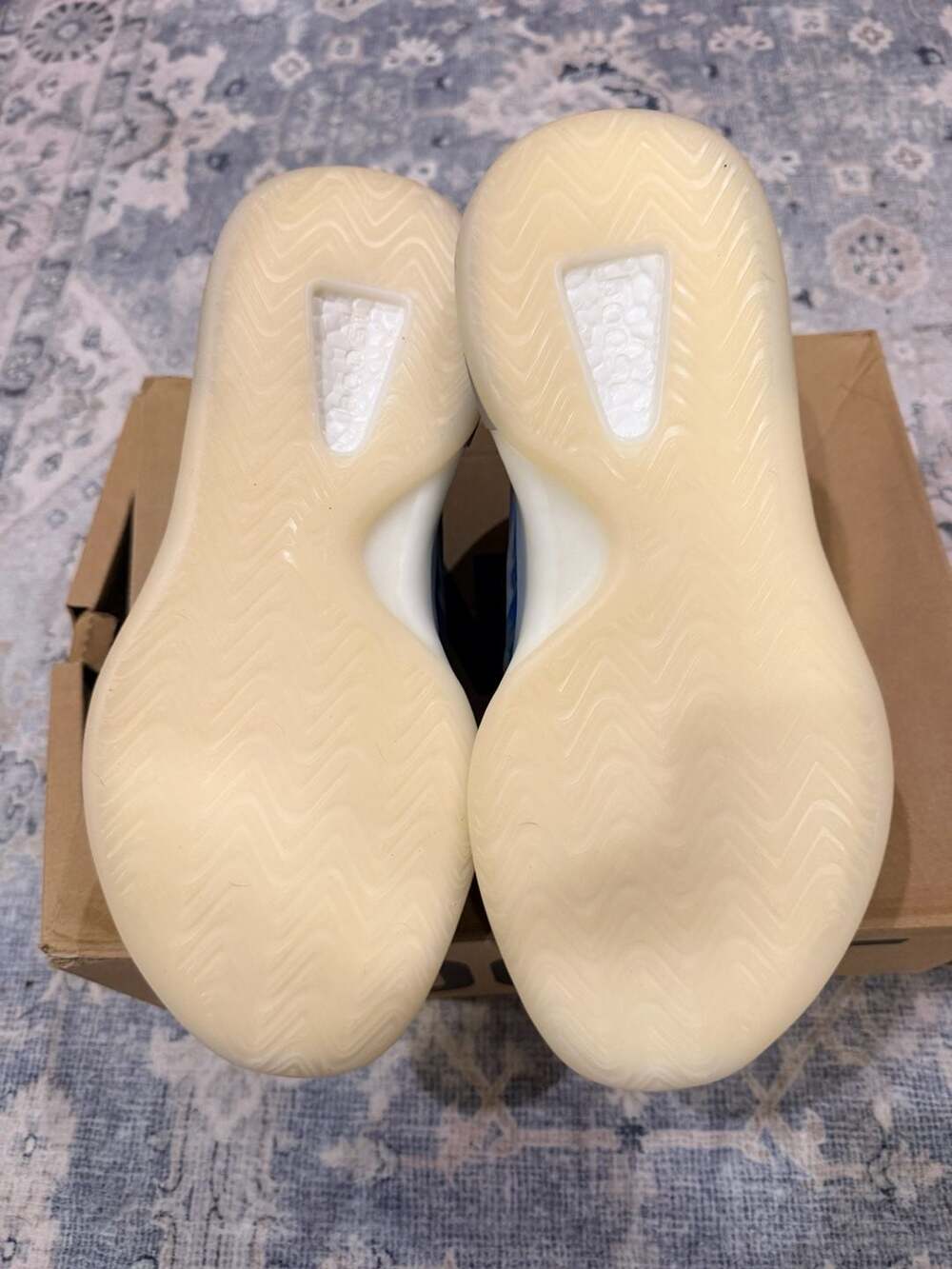 Adidas Yeezy QNTM Frozen Blue Size 10.5 - Picture 9 of 11